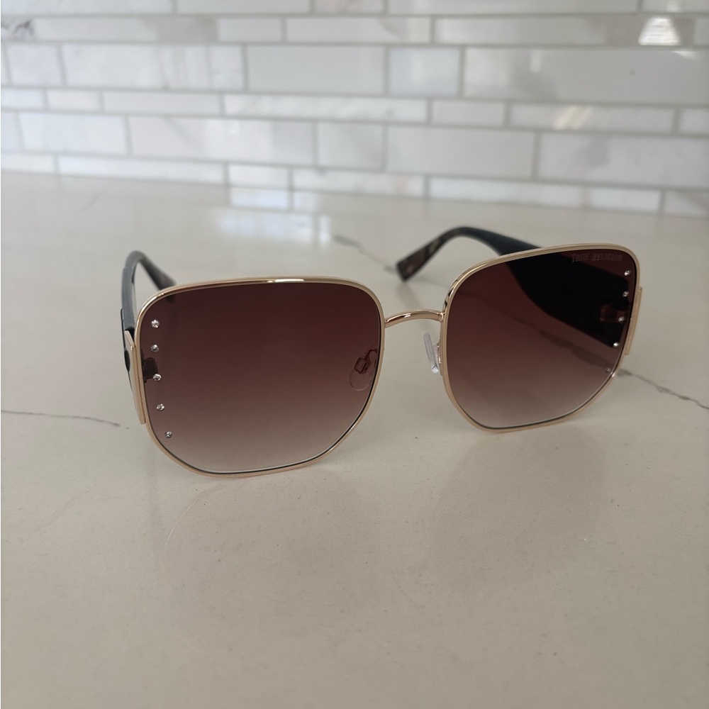 True Religion Gold Frame Sunglasses with Brown Lenses NEW